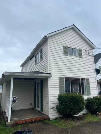 Main picture of 910 Grant Ave