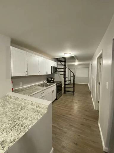 Main picture of 124 N Main St
