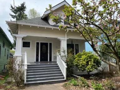 Main picture of 1409 SE 50th Ave