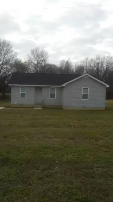 Main picture of 733 Chapel Rd