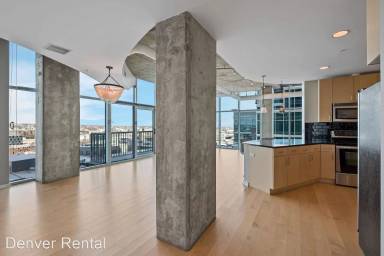 Main picture of Glass House