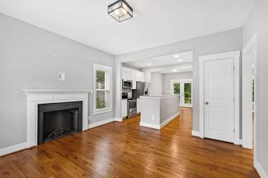 Main picture of 2704 Lexington St