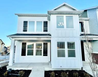 Main picture of Mountain Ridge Townhomes