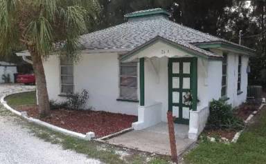 Main picture of 351 Orangewood Dr