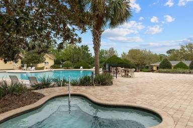 Main picture of 23503 Valderama Ln