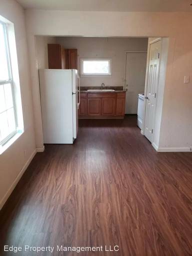Main picture of 3513 SW 8th Ave