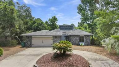 Main picture of 306 Curacao Way