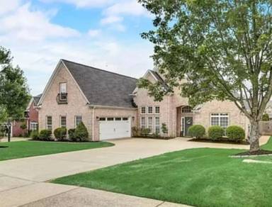 Main picture of 1071 Nealcrest Cir