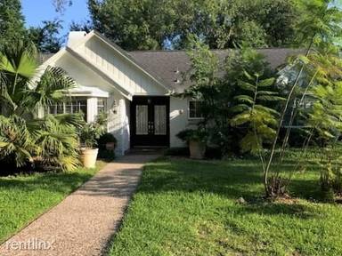 Main picture of 12523 Honeywood Trl