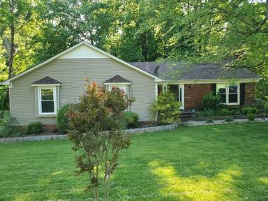 Main picture of 4923 Shady Pine Dr