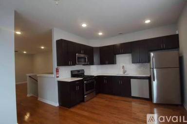 Main picture of 409 N 41st St