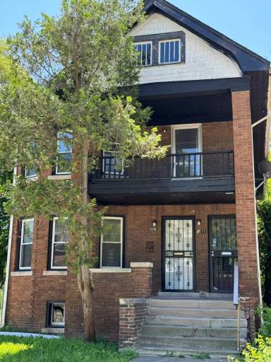 Main picture of 5275 Maplewood St