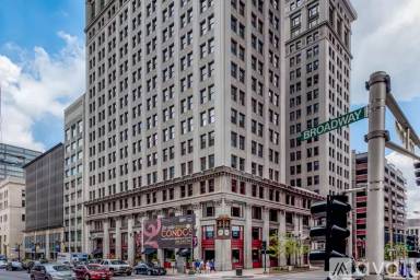 Main picture of The Marquette