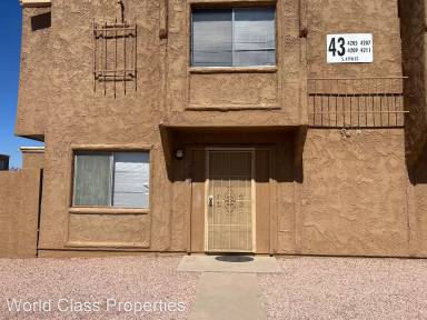 Main picture of 4209 S 47th St