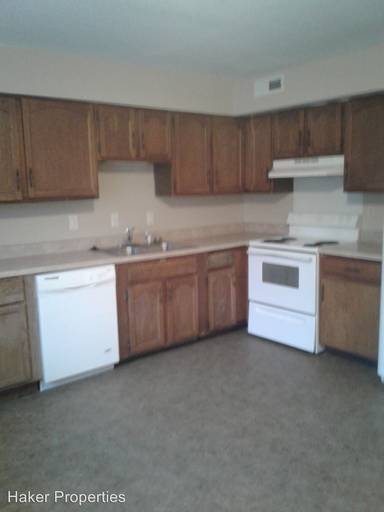 Main picture of 280 E Chris Dr
