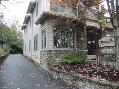Main picture of 257 Sunset Dr