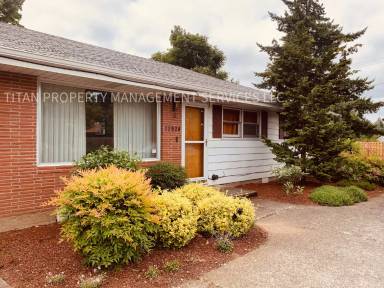 Main picture of 13924 E Burnside St