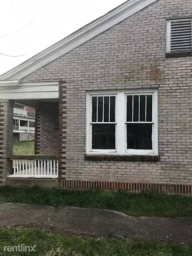 Main picture of 405 5th St NW