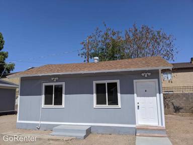 Main picture of 2425 W Turney Ave Apartments