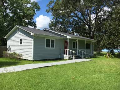 Main picture of 1205 Old Highway 418