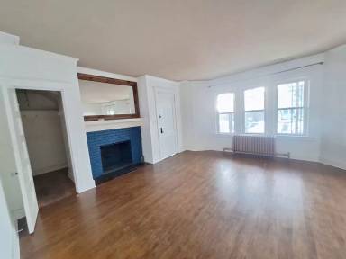 Main picture of 318 N 21st Ave E