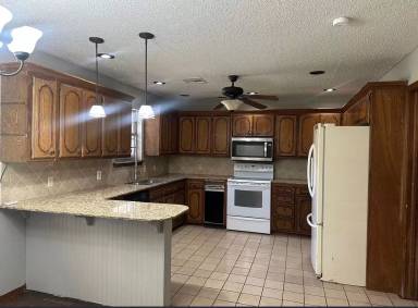 Main picture of 15604 Gaddy Rd