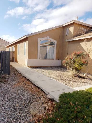 Main picture of 7168 Labrador Dr NE