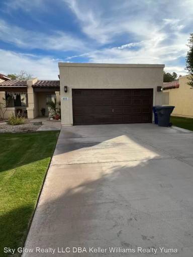 Main picture of 685 W 37th St