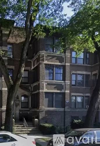 Main picture of 1209 E 53rd St