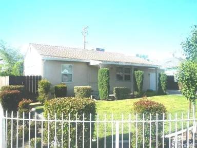 Main picture of 103 E Barrymore St