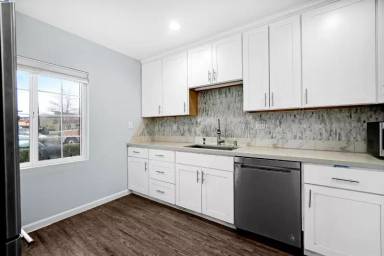 Main picture of 26370 Cascade St