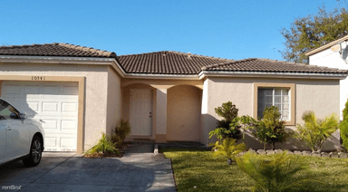 Main picture of 10461 SW 24th Ct