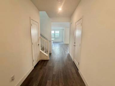 Main picture of 1561 Castlewood Pl