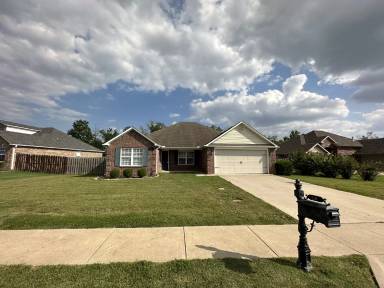 Main picture of 410 McKissic Spring Rd