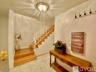 Main picture of 1463 Carlos Pl