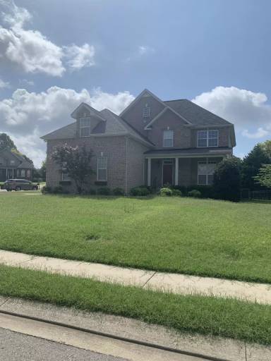 Main picture of 426 Creekview Dr