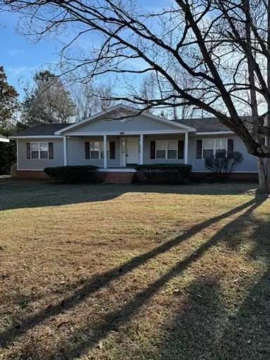 Main picture of 1209 Lawhorn Rd