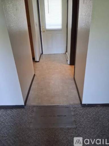 Main picture of 910 W 24th St