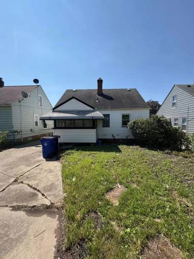 Main picture of 16015 Westview Ave