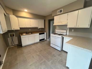 Main picture of 3016 Mayfair Dr