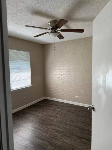 Main picture of 1441 N Jim Miller Rd