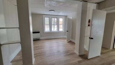 Main picture of 104 Johnston Ave