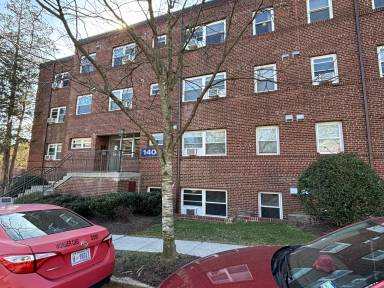 Main picture of 1400 Aspen St NW