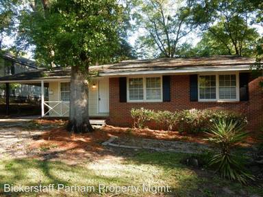 Main picture of 3132 Oak Cir