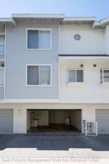 Main picture of 7420 Corbin Ave