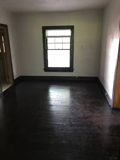 Main picture of 118 Clay St
