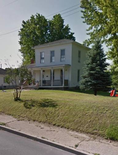 Main picture of 402 Main St
