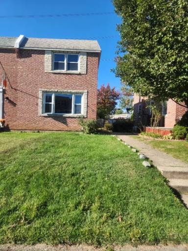 Main picture of 131 Dutton St