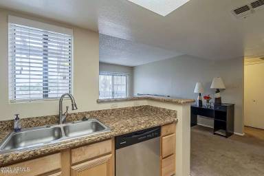 Main picture of Thunderbird Paseo Condominiums
