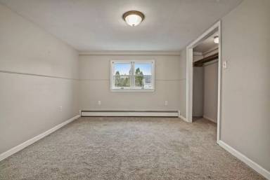 Main picture of 517 Montgomery Ave